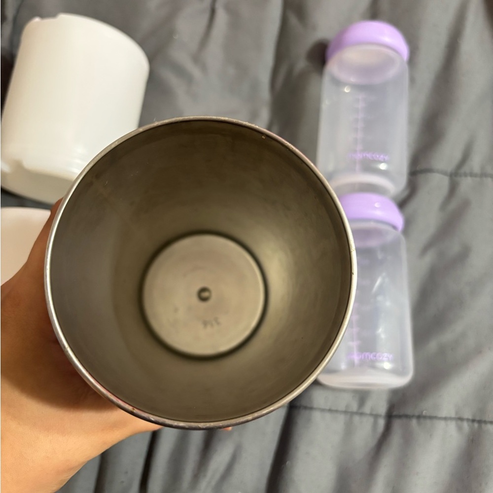 Momcozy Breast Milk Cooler Bottle - Mint Green - Picture 3 of 5